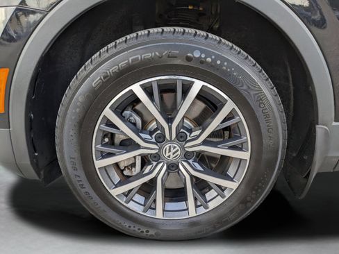 Used 2021 Volkswagen Tiguan S FWD image 36