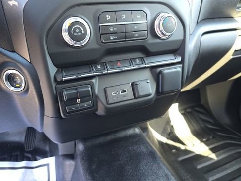 New 2024 GMC Sierra 3500 Pro w/ Convenience Package image 19