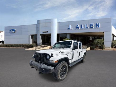 Used 2022 Jeep Gladiator Sport AWD/4WD image 1