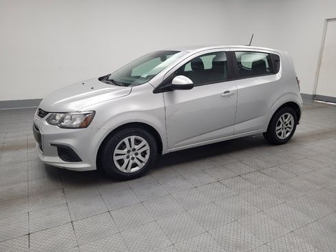 Used 2020 Chevrolet Sonic LT FWD image 2
