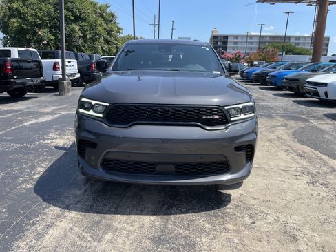 Used 2025 Dodge Durango GT AWD/4WD image 3