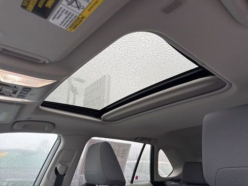 Used 2023 Toyota RAV4 XLE image 16