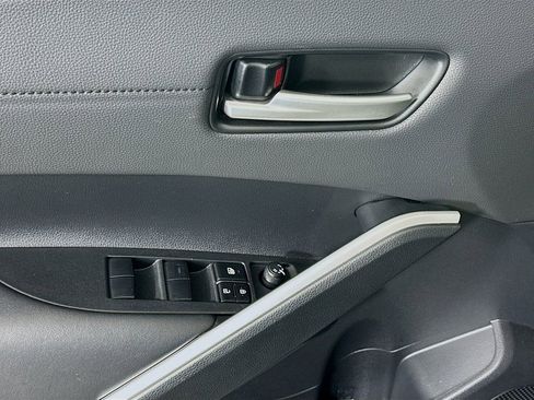 Certified 2026 Toyota Corolla Cross XLE w/ Convenience Package image 17