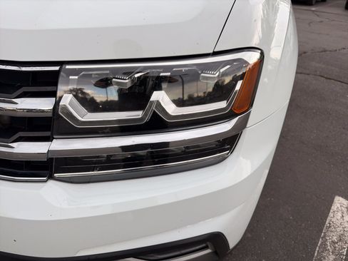 Used 2019 Volkswagen Atlas SEL Premium AWD/4WD image 9