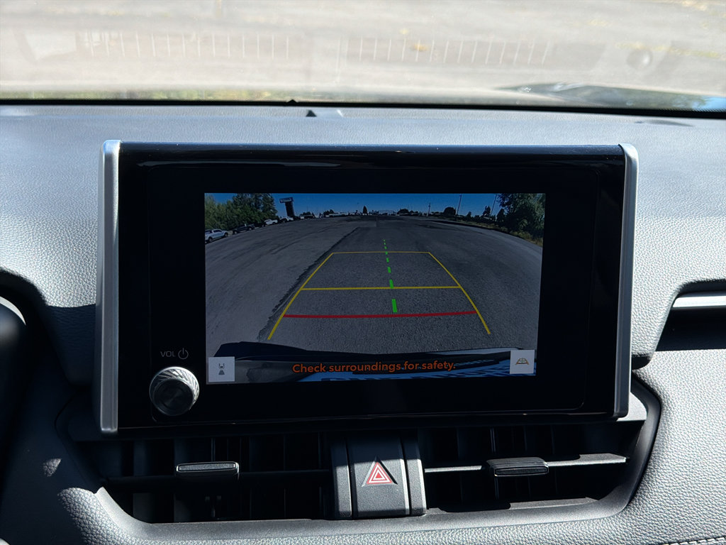 Used 2025 Toyota RAV4 XLE FWD image 7