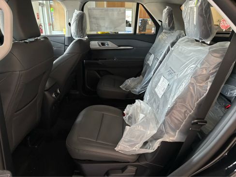 New 2026 Ford Explorer Active w/ Active Comfort Package AWD/4WD image 26