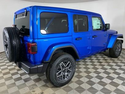 New 2025 Jeep Wrangler Unlimited Sahara w/ Technology Group