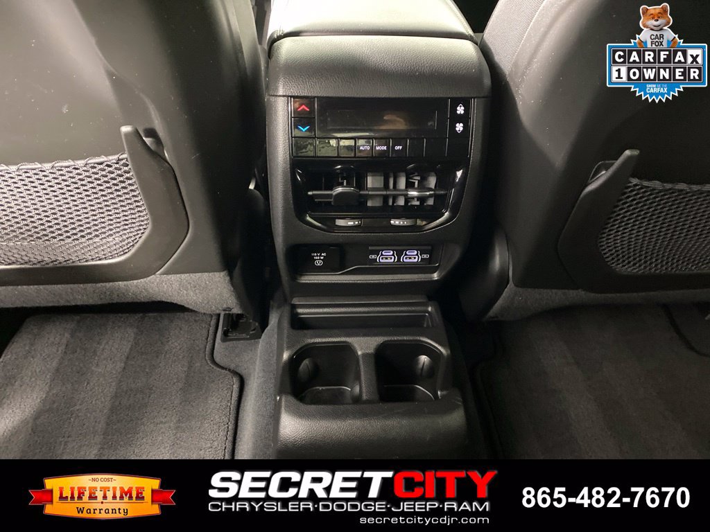 Used 2023 Jeep Grand Cherokee L Laredo AWD/4WD image 26
