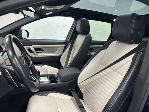 Used 2021 Land Rover Discovery Sport SE R-Dynamic image 19