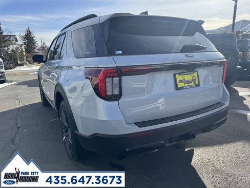 New 2026 Ford Explorer ST-Line w/ ST-Line Street Pack image 5