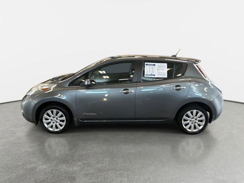 Used 2017 Nissan Leaf S w/ Charge Package image 8