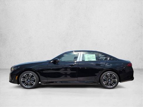 New 2027 BMW 550e xDrive w/ Executive Package AWD/4WD image 5