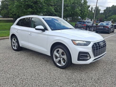 Used 2021 Audi Q5 2.0T Premium Plus w/ Premium Plus Package AWD/4WD image 3