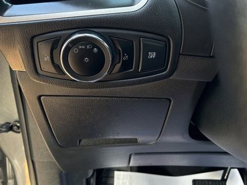 Used 2024 Ford Edge SEL image 13