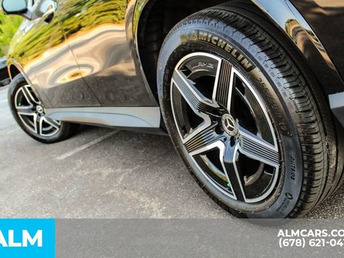 Used 2025 Mercedes-Benz GLC 300 4MATIC w/ AMG Line image 15