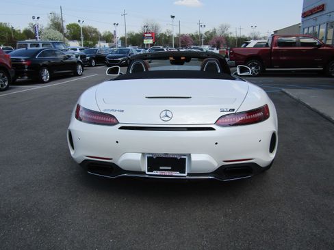 Used 2018 Mercedes-Benz AMG GT C image 7