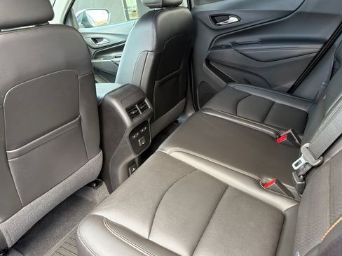 Used 2019 Chevrolet Equinox Premier AWD/4WD image 13
