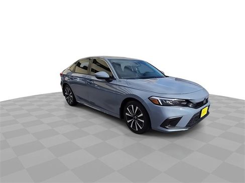 Used 2024 Honda Civic EX image 2