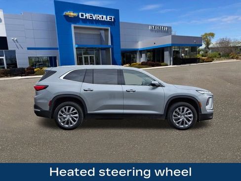 Used 2025 Buick Enclave Preferred image 10