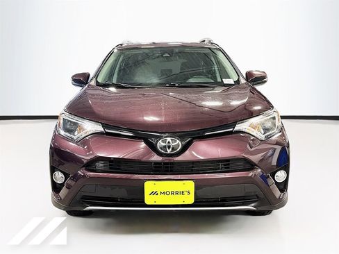 Used 2017 Toyota RAV4 XLE AWD/4WD image 2
