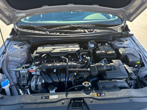 Certified 2024 Hyundai Elantra SEL w/ Convenience Package FWD image 11