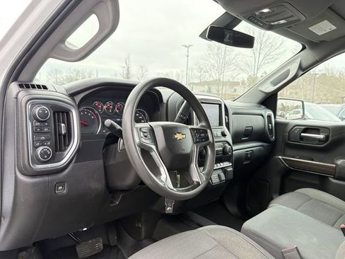 Used 2019 Chevrolet Silverado 1500 LT w/ Remote Start Package image 10