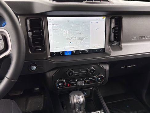 Used 2025 Ford Bronco Big Bend image 23