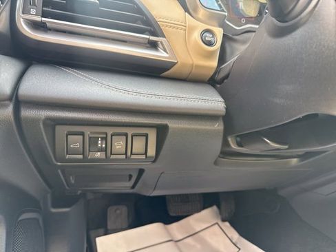 Used 2024 Subaru Outback Limited AWD/4WD image 24