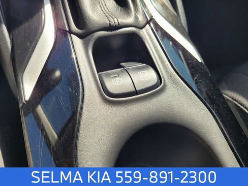 Used 2020 Toyota Corolla LE image 21