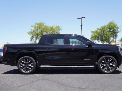New 2025 GMC Sierra EV Denali image 2