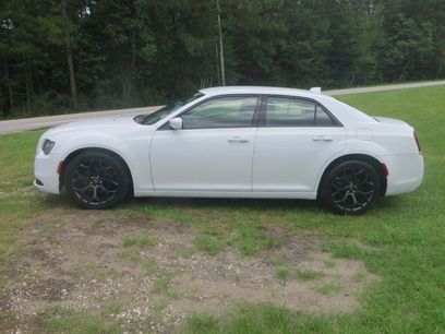 Used 2019 Chrysler 300 S