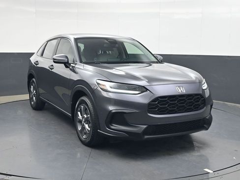 New 2026 Honda HR-V LX image 2