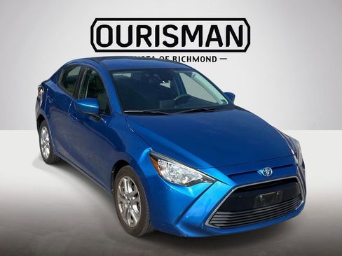 Certified 2018 Toyota Yaris iA FWD image 3
