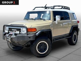 Used 2011 Toyota FJ Cruiser 4WD w/ Upgrade Pkg video 1