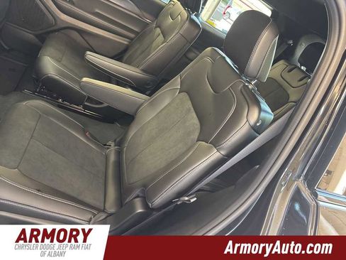 New 2025 Jeep Grand Cherokee L Altitude image 26