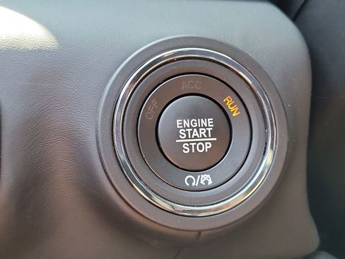 Used 2024 Maserati Quattroporte Modena Ultima Q4 image 12