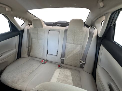 Used 2015 Nissan Sentra SV FWD image 14