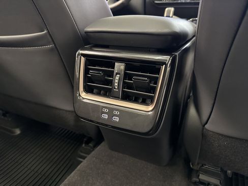 Certified 2024 Toyota Crown Platinum image 48