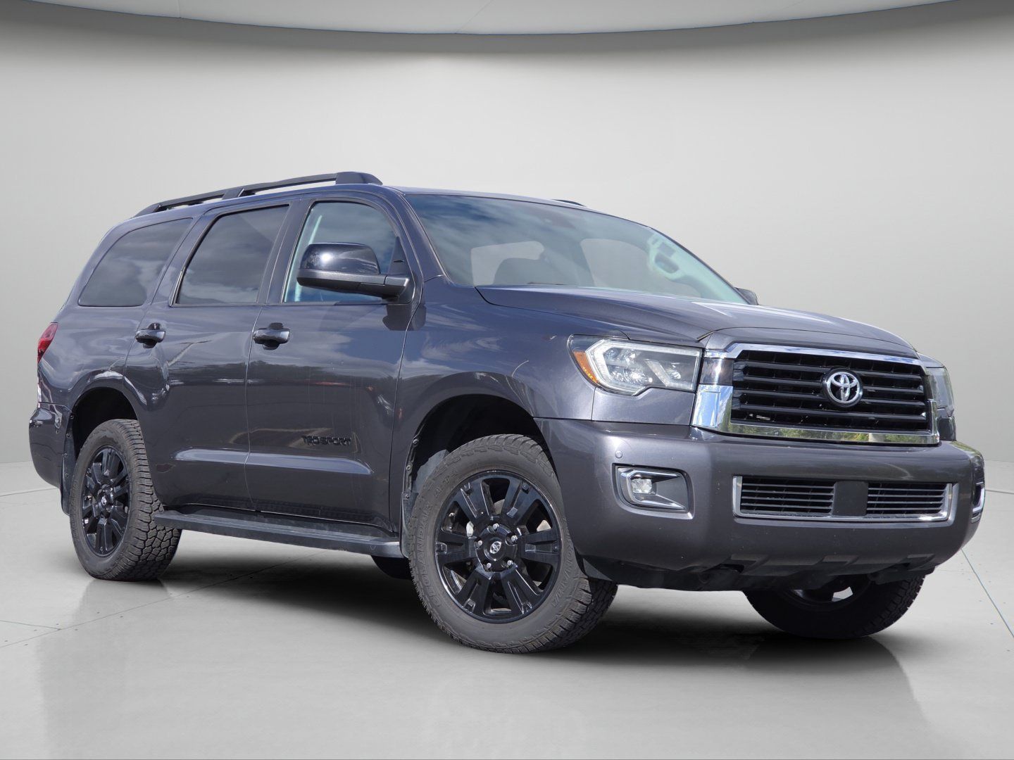 Used 2019 Toyota Sequoia TRD Sport AWD/4WD image 2