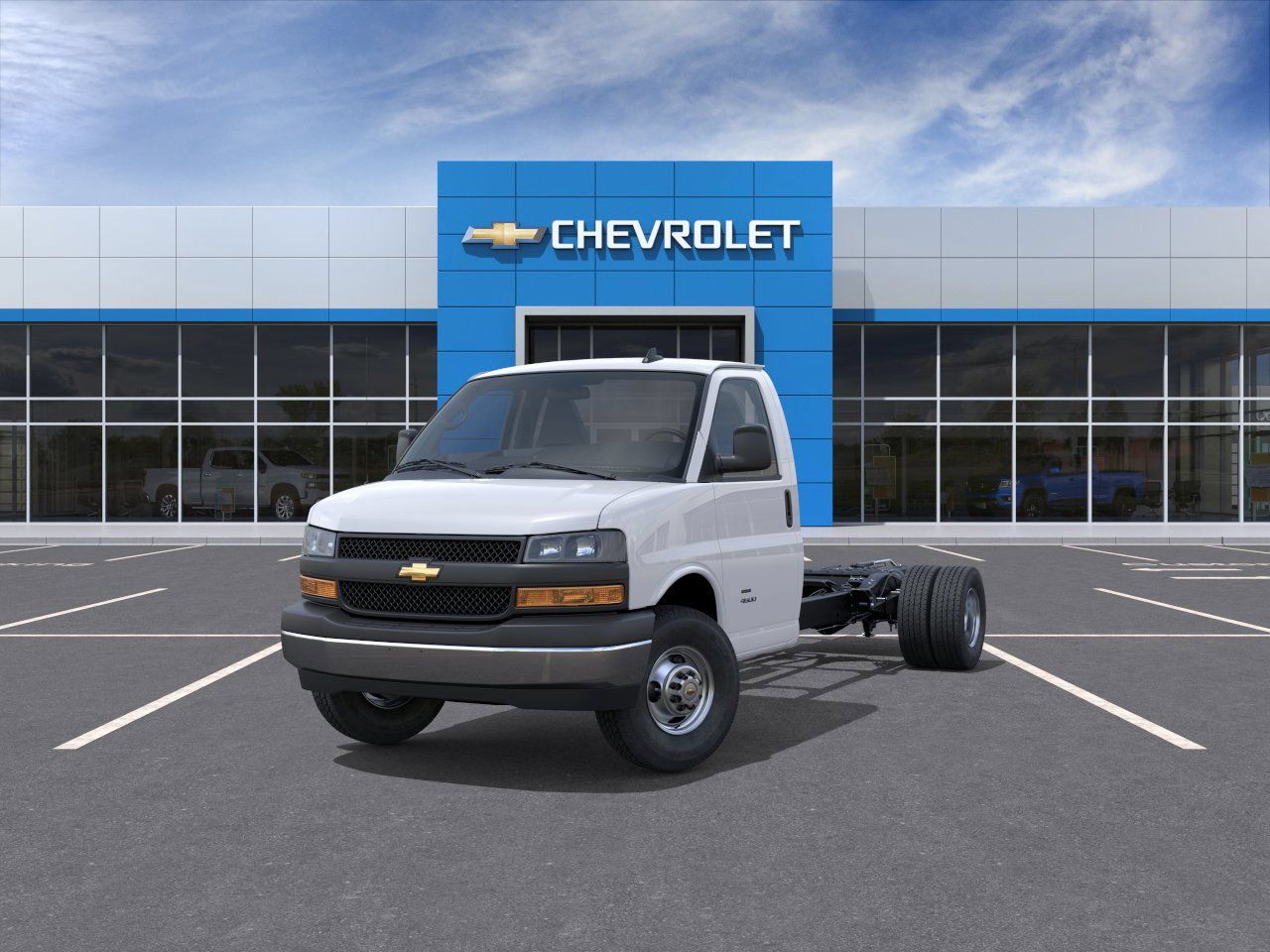 New 2025 Chevrolet Express 4500 w/ Power Convenience Package RWD image 26