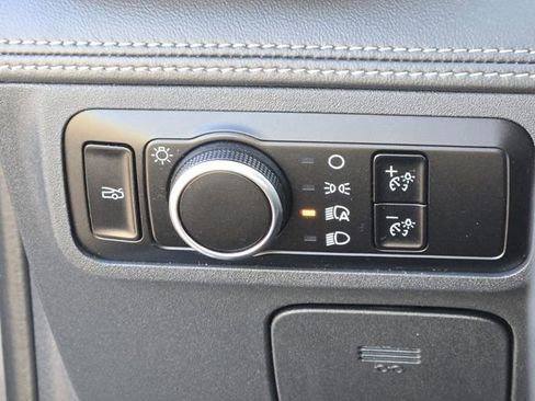 Used 2024 Ford Mustang Premium image 22