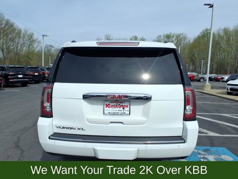 Used 2019 GMC Yukon XL Denali w/ Denali Ultimate Package AWD/4WD image 3