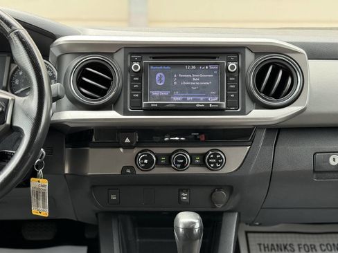 Used 2017 Toyota Tacoma SR5 image 17