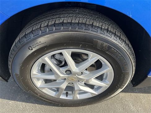 Certified 2024 Chevrolet Equinox LT w/ LPO, Floor Liner Package image 17