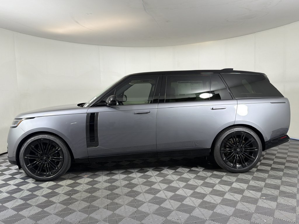New 2027 Land Rover Range Rover Long Wheelbase Autobiography AWD/4WD image 2