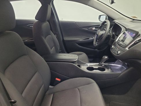 Used 2020 Chevrolet Malibu LT FWD image 21