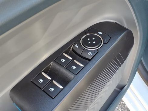 New 2026 Ford Maverick Lobo image 18