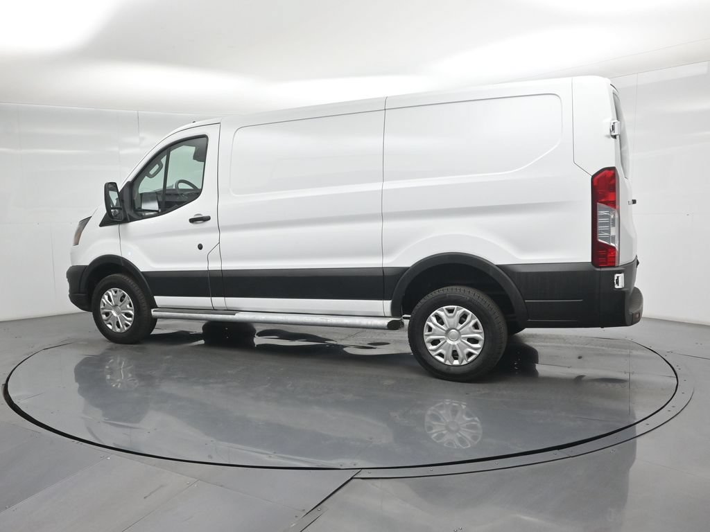 Certified 2025 Ford Transit 250 Low Roof w/ Exterior Upgrade Package RWD image 4