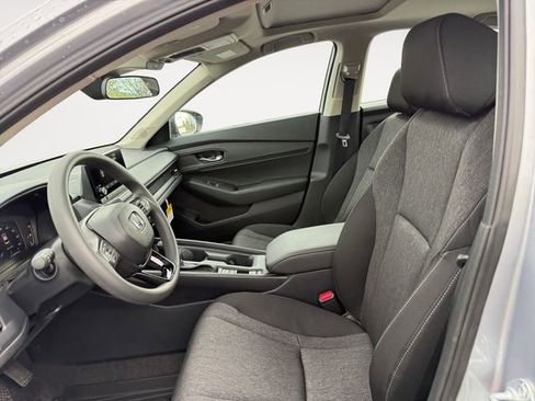 New 2025 Honda Accord SE image 2