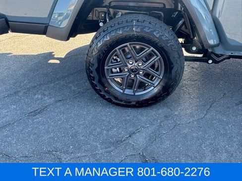 New 2026 Jeep Gladiator Sport AWD/4WD image 4